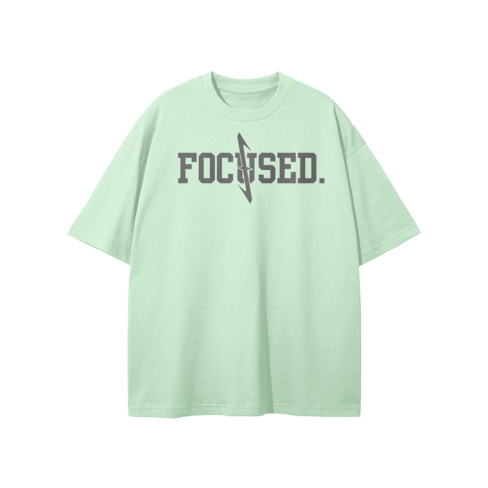Camiseta verde menta con logo FOCUSED. gris